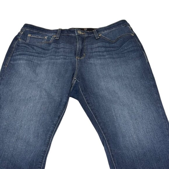 Torrid Premium Sky High Skinny Jeans Size 16R Medium Wash Stretch Denim Womens - Picture 6 of 9